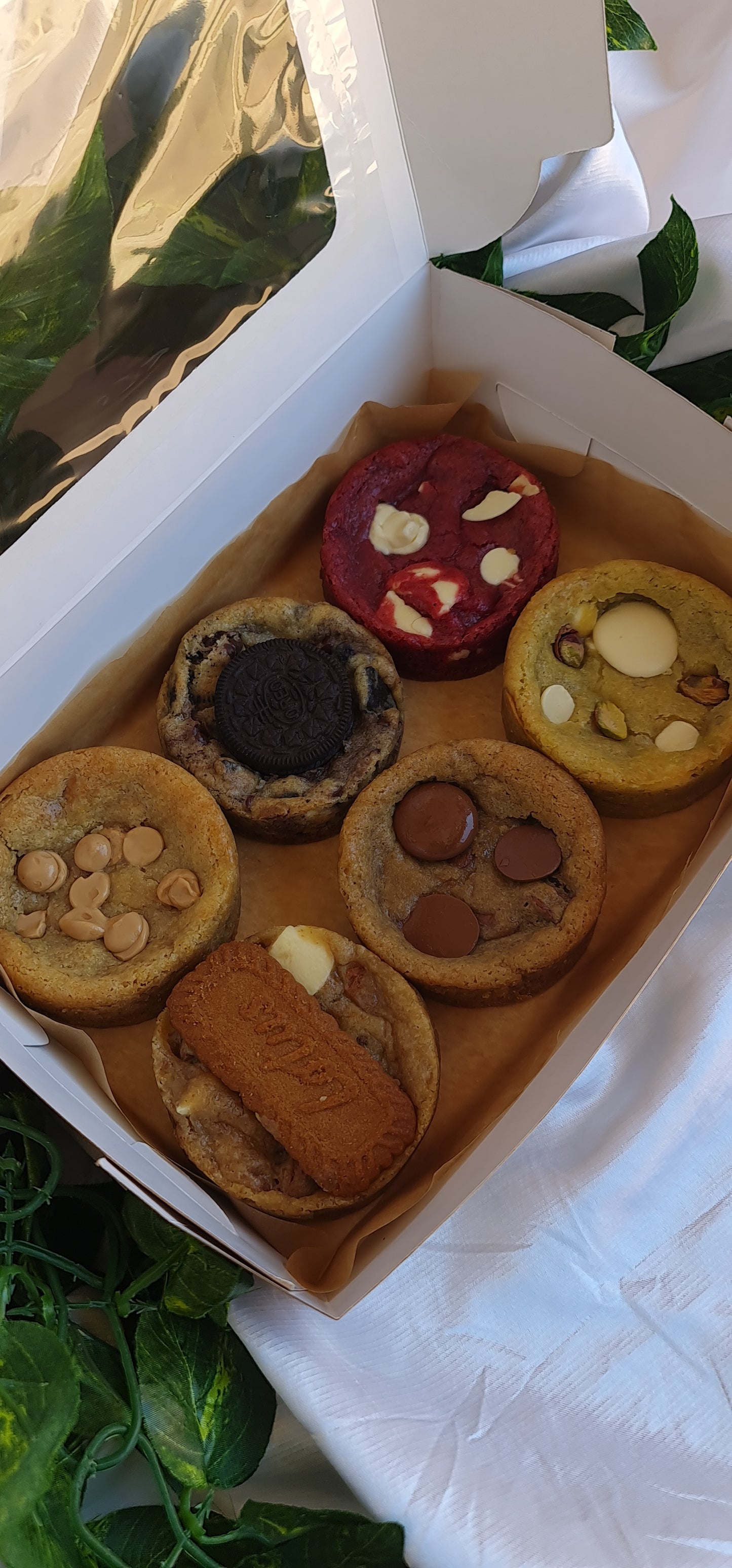 Discovery Box | XL COOKIES | Multiple Flavors.