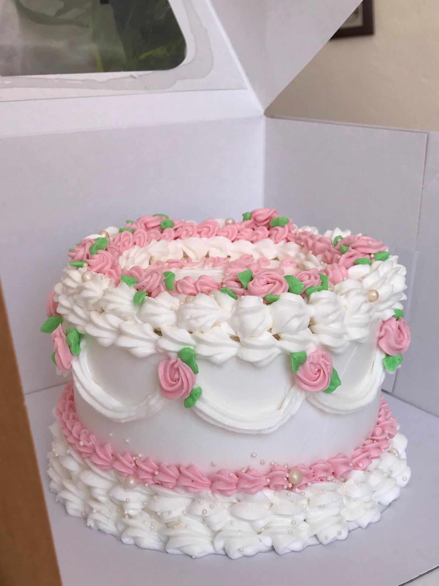 6" Hello Kitty Princess Cake